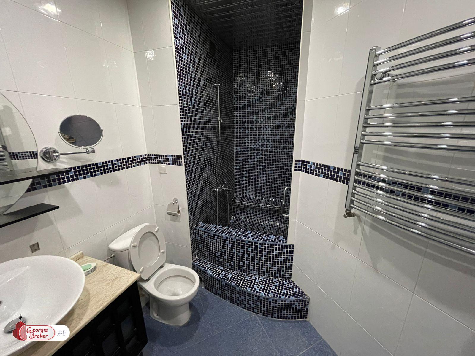 nearly repaired 3-room apartment for sale